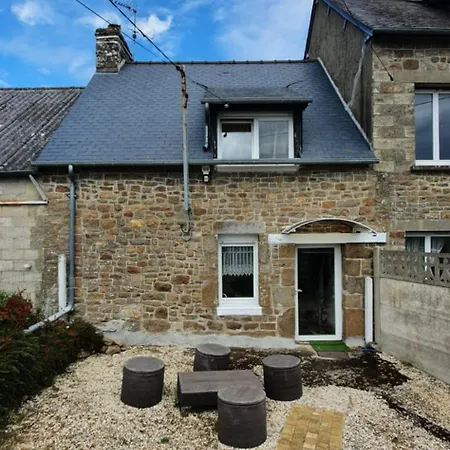 Charming Breton House For 4 People *